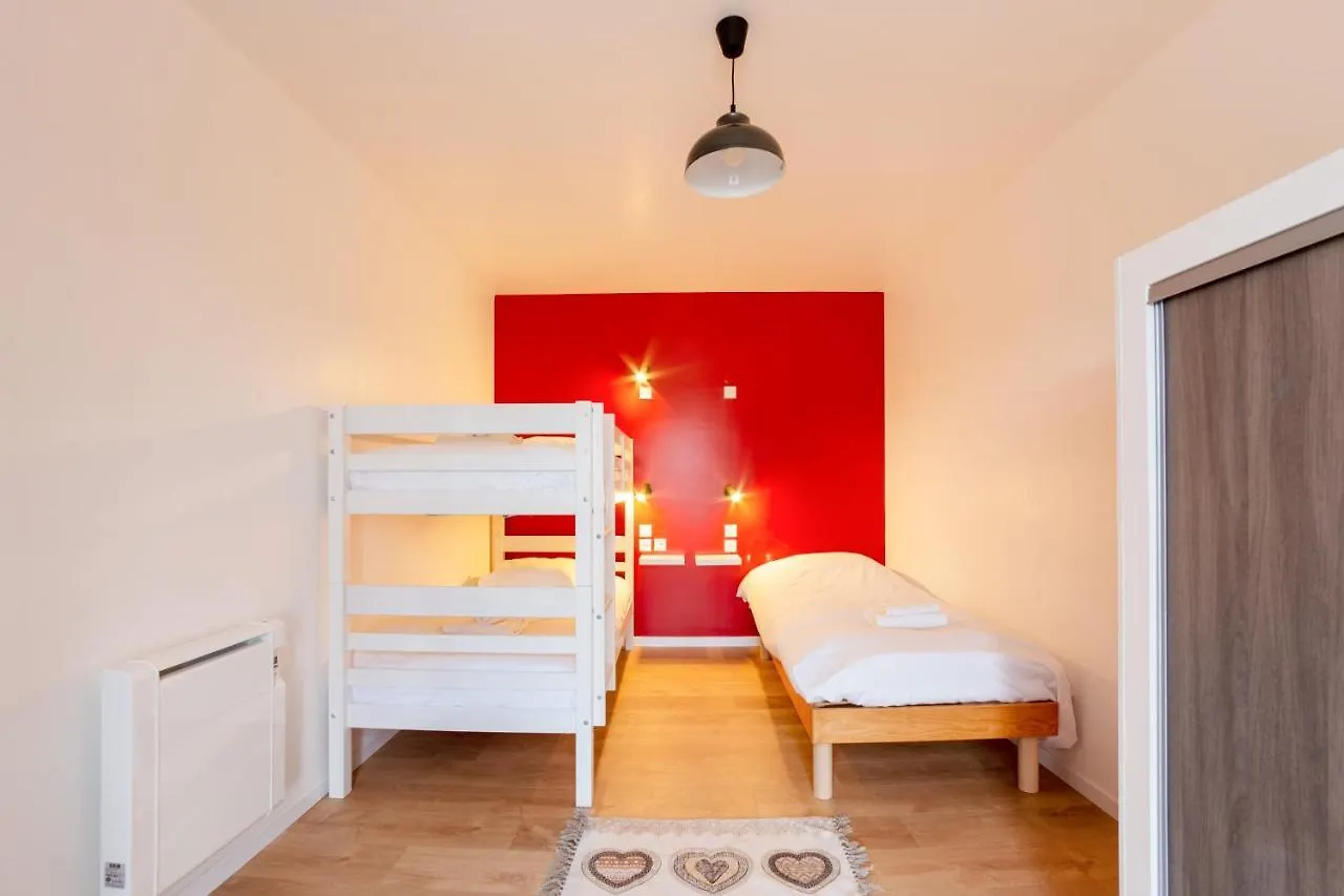 La Villa Des Amiets: 250M², Confort, Piscine, Mer A 500M Cléder
