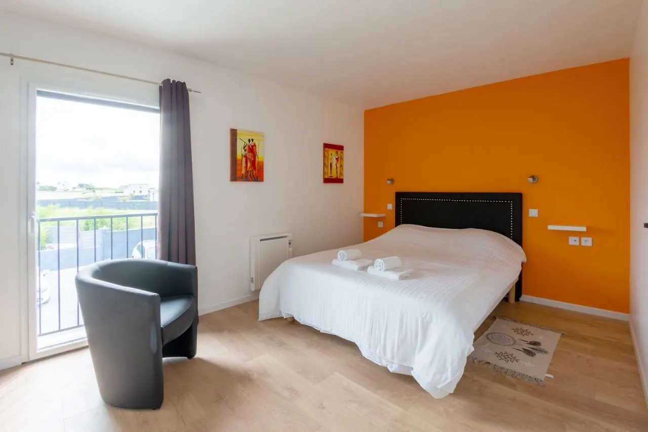 La Villa Des Amiets: 250M², Confort, Piscine, Mer A 500M Cléder